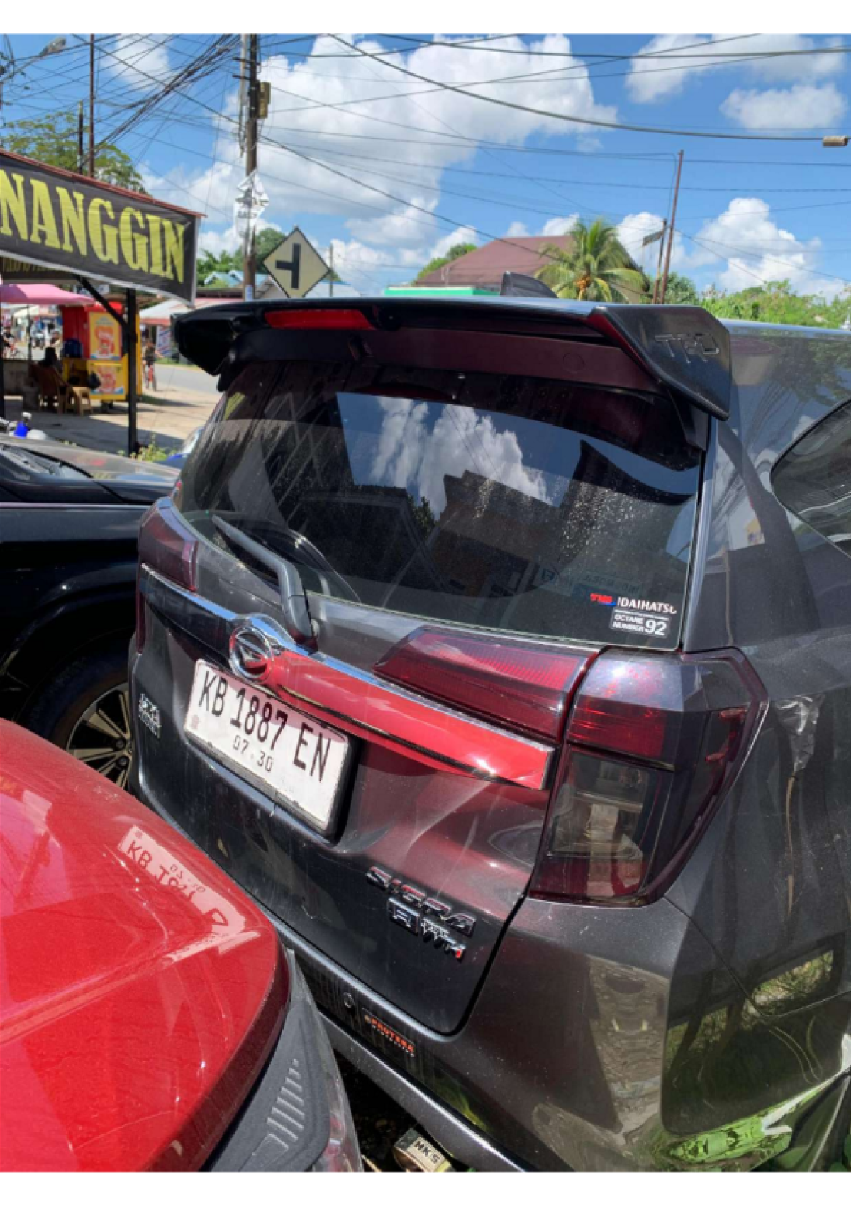 DAIHATSU  SIGRA  R