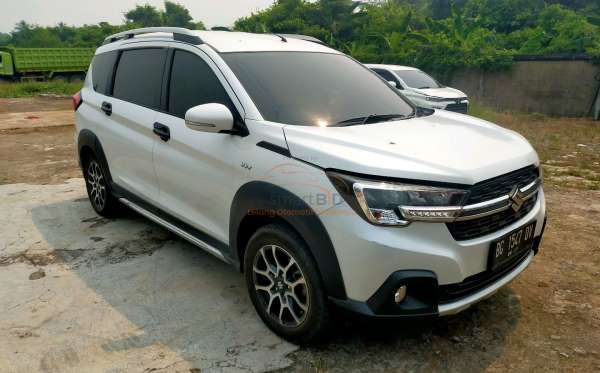 SUZUKI XL7