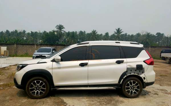 SUZUKI XL7