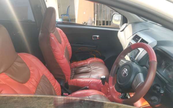 TOYOTA  AGYA  1.0 G