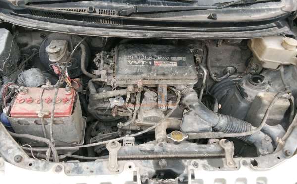 TOYOTA AVANZA