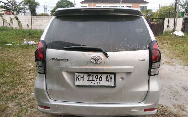 TOYOTA AVANZA