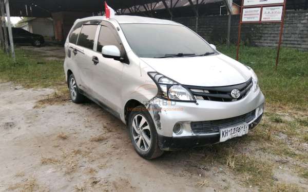 TOYOTA AVANZA