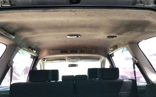 TOYOTA  AVANZA  VELOZ