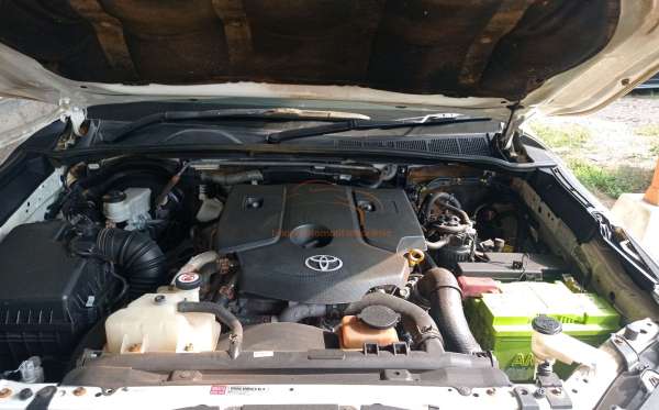 TOYOTA FORTUNER G 2.4