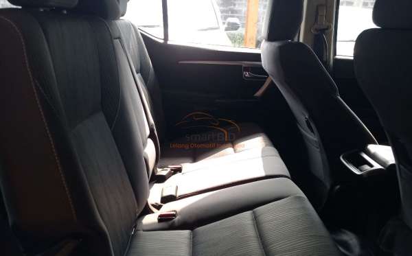 TOYOTA FORTUNER G 2.4