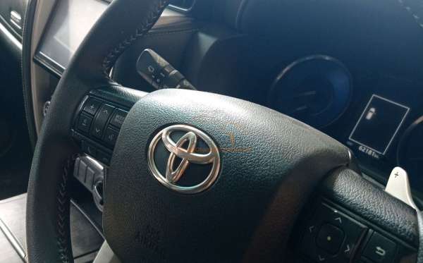 TOYOTA FORTUNER G 2.4