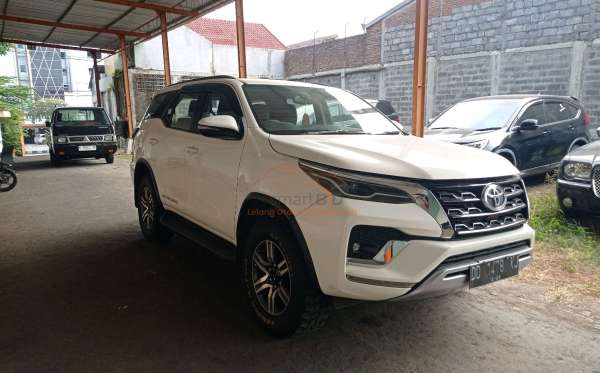 TOYOTA FORTUNER G 2.4