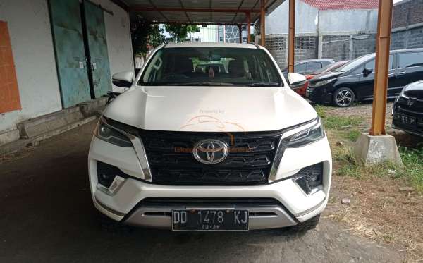 TOYOTA FORTUNER G 2.4