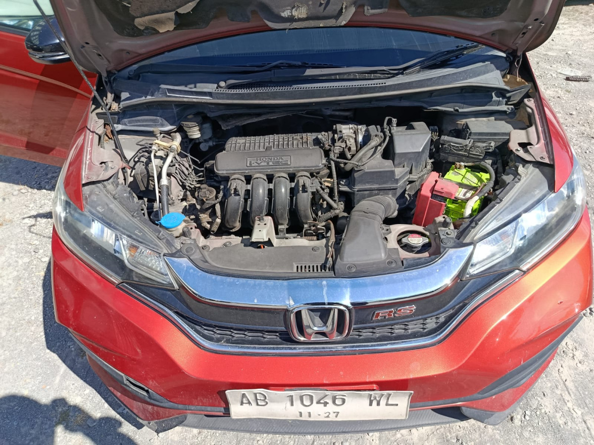 HONDA  JAZZ  GK5 1.5 RS