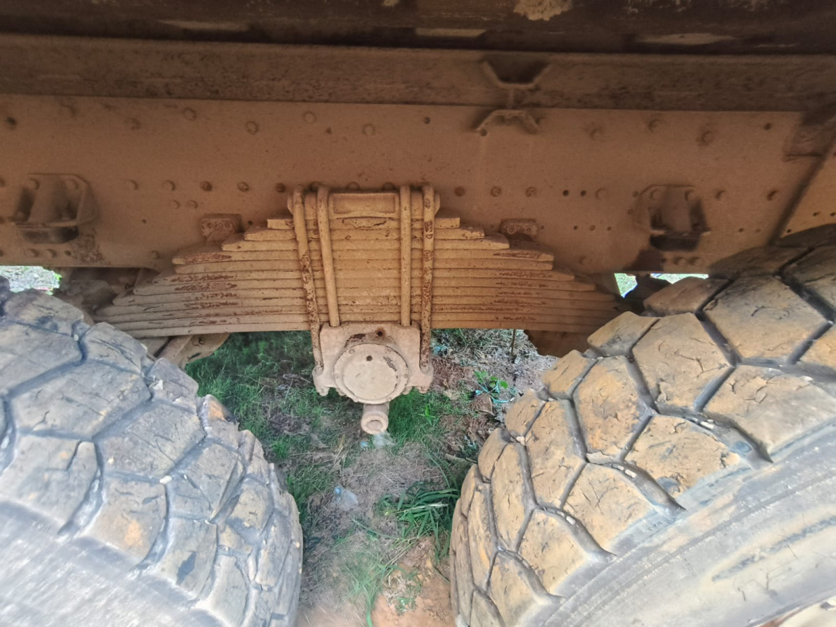 HONGYAN DUMP TRUCK CQ-3314 (8X4)