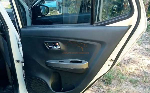 DAIHATSU AYLA 1.2R