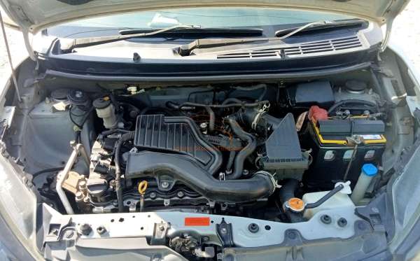 DAIHATSU AYLA 1.2R