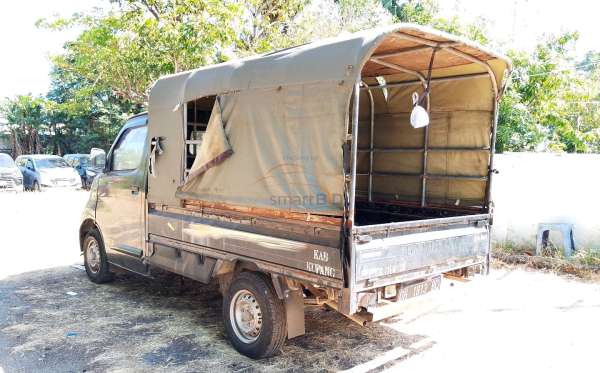 DAIHATSU GRAN MAX