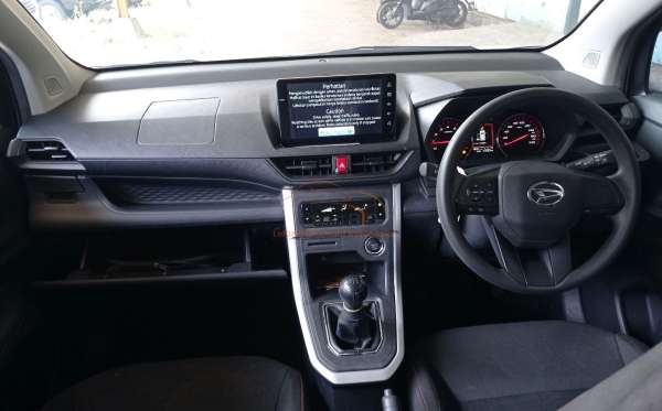 DAIHATSU XENIA