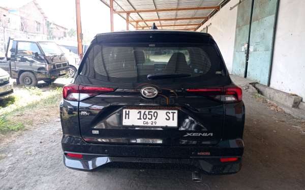 DAIHATSU XENIA