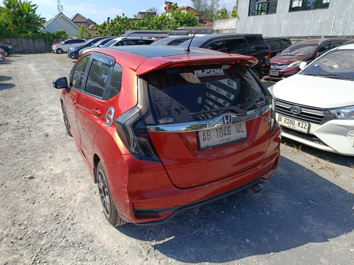 HONDA  JAZZ  GK5 1.5 RS