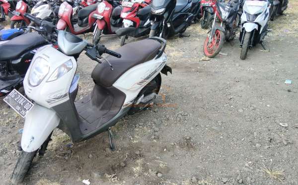 HONDA  GENIO