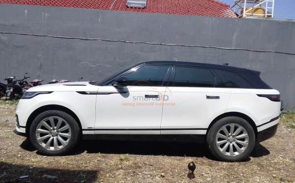 LAND ROVER RANGE ROVER VELAR 2.0 SE R DYNAMIC