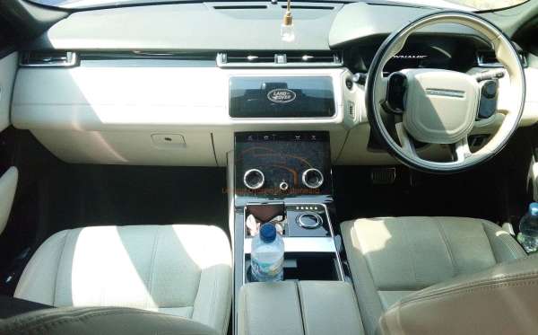 LAND ROVER RANGE ROVER VELAR 2.0 SE R DYNAMIC