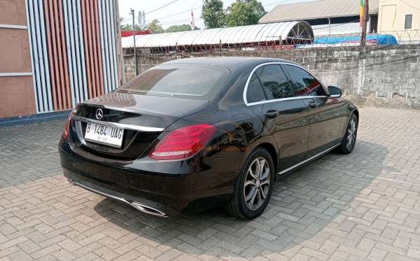 MERCEDES BENZ C 200