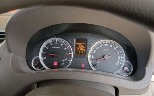 SUZUKI ERTIGA DX