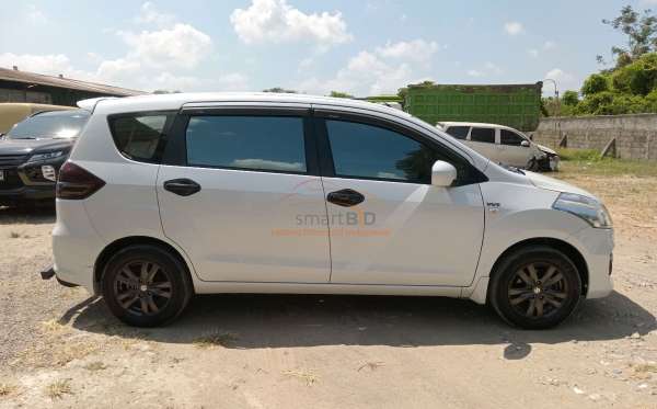 SUZUKI ERTIGA DX