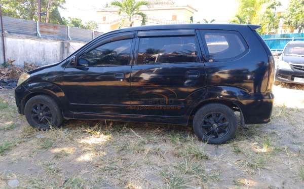 TOYOTA AVANZA