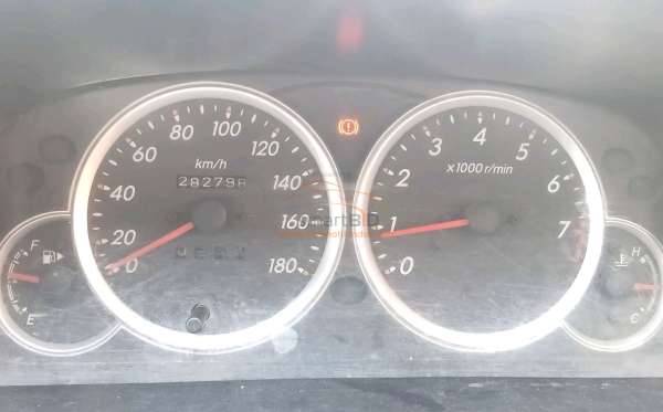 TOYOTA AVANZA