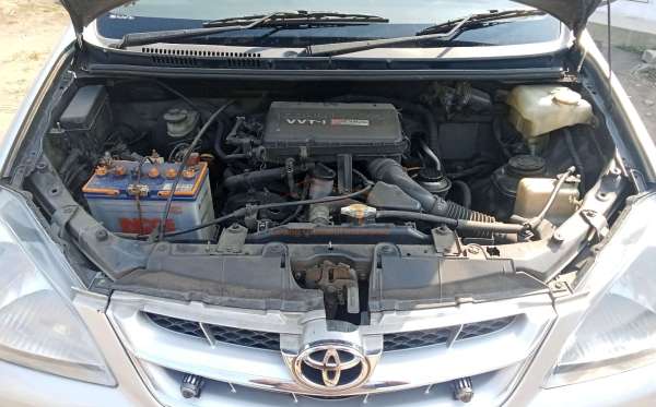 TOYOTA AVANZA