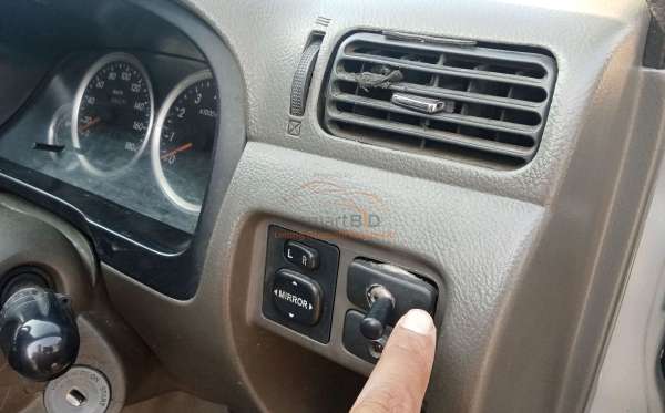 TOYOTA AVANZA