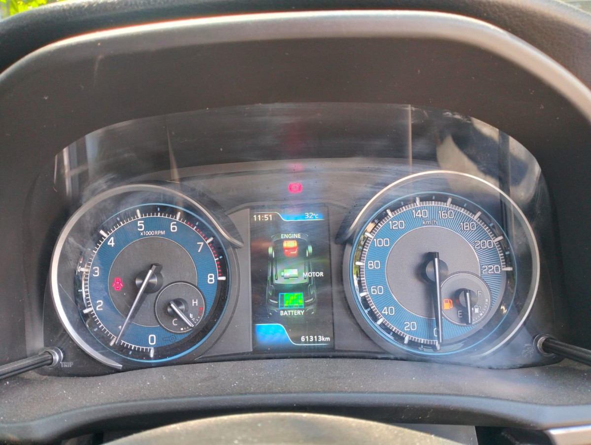 SUZUKI  XL7  HX