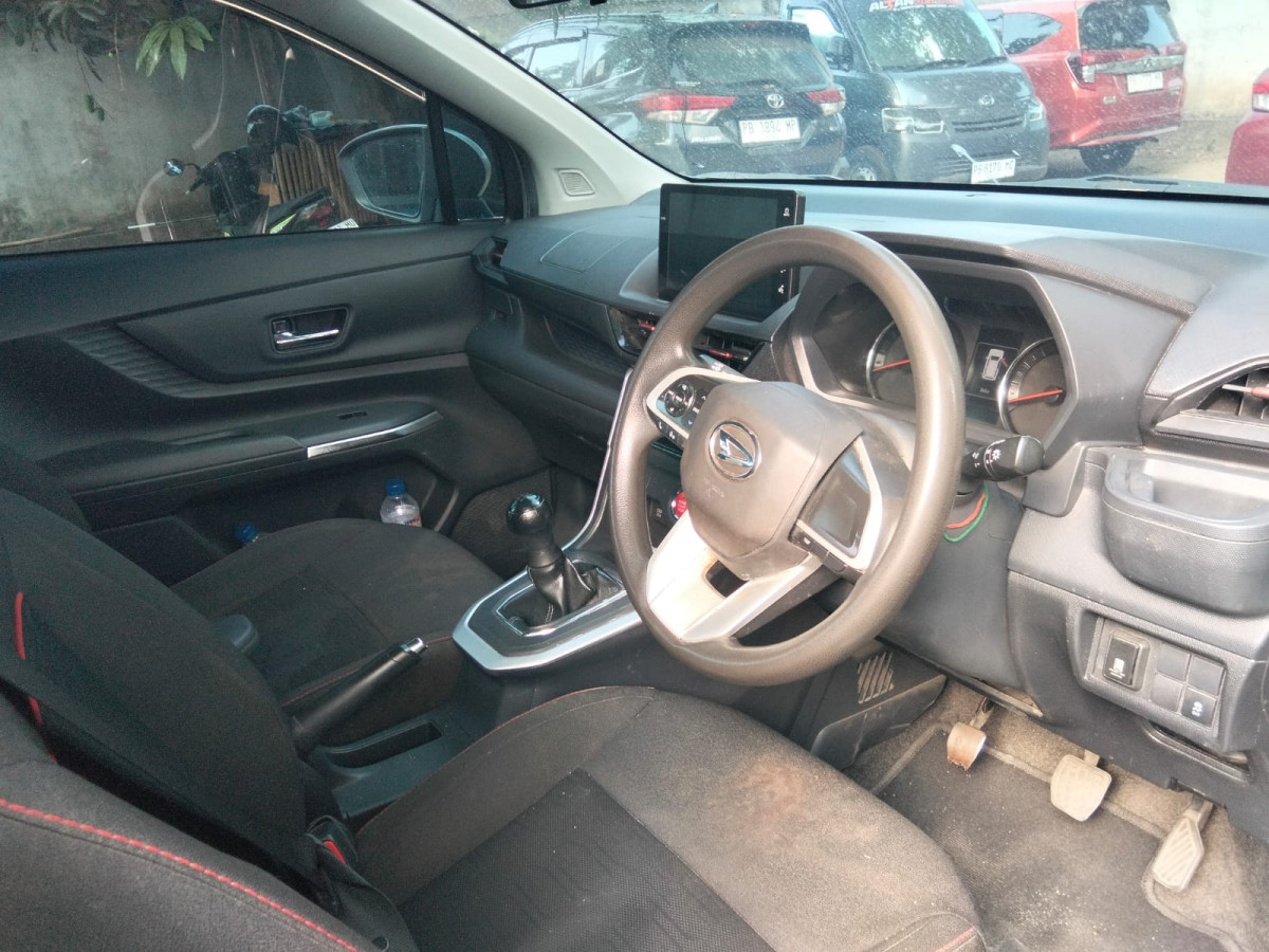 DAIHATSU XENIA  1.5 R