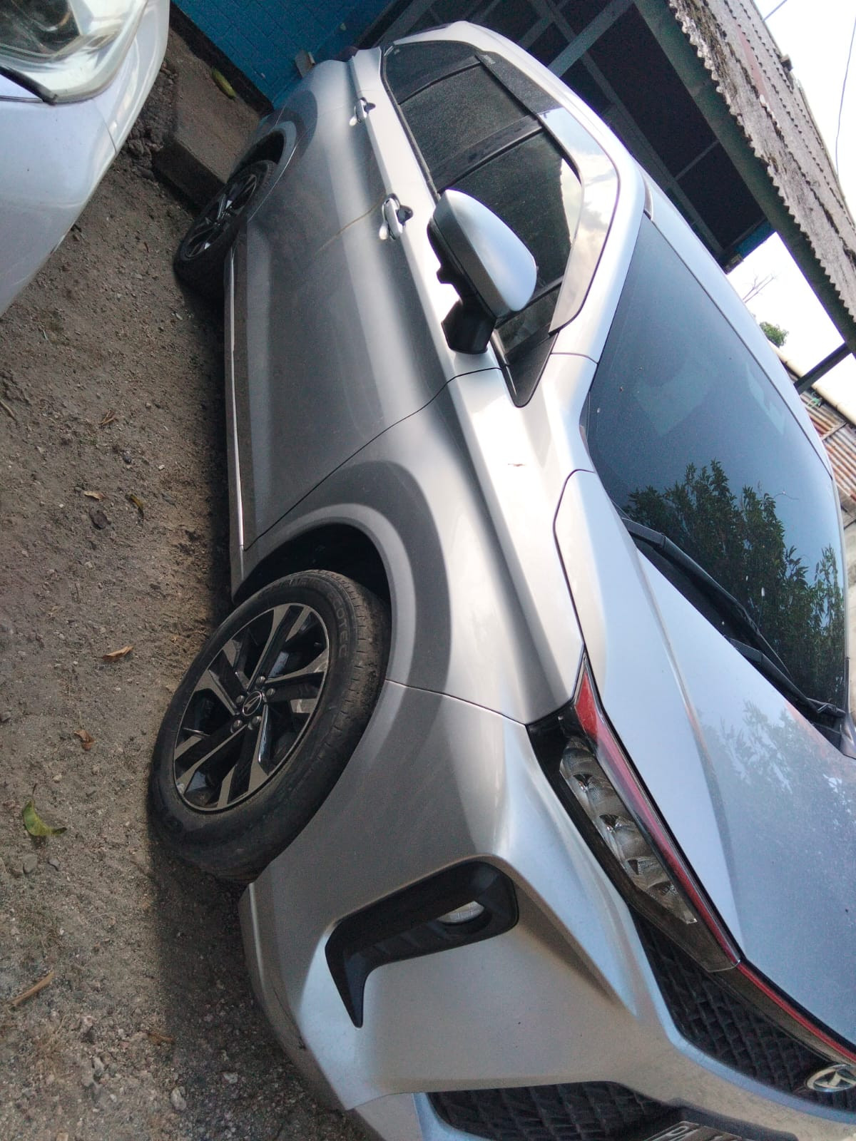 DAIHATSU XENIA  1.5 R