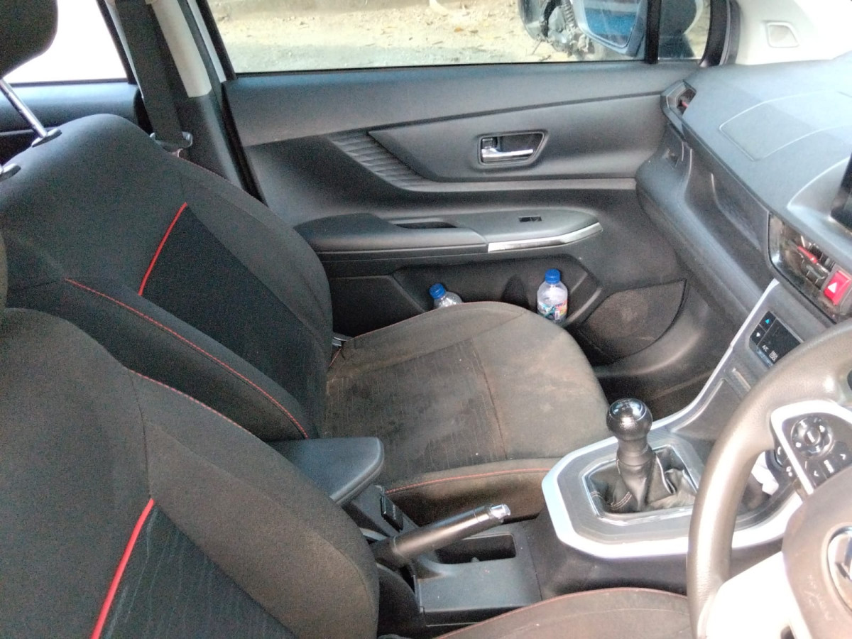DAIHATSU XENIA  1.5 R