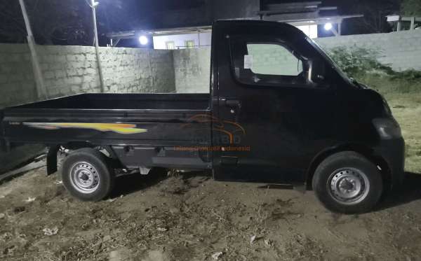 DAIHATSU GRAN MAX