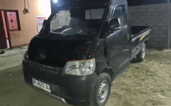 DAIHATSU GRAN MAX