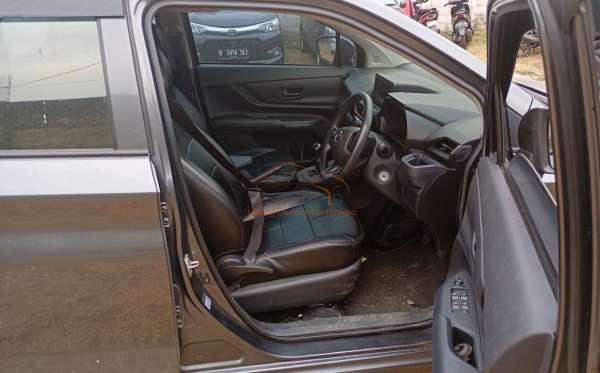 DAIHATSU XENIA 1.3 X