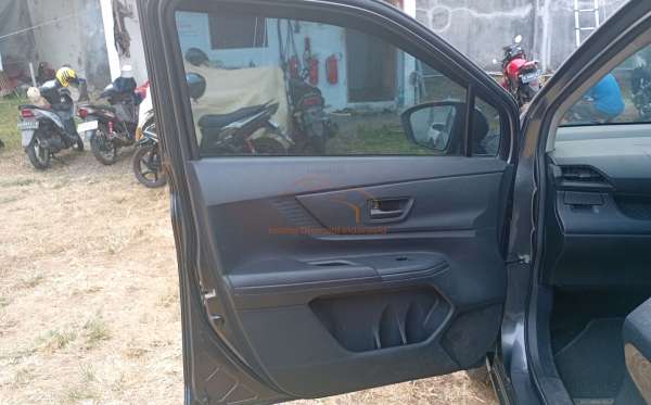 DAIHATSU XENIA 1.3 X