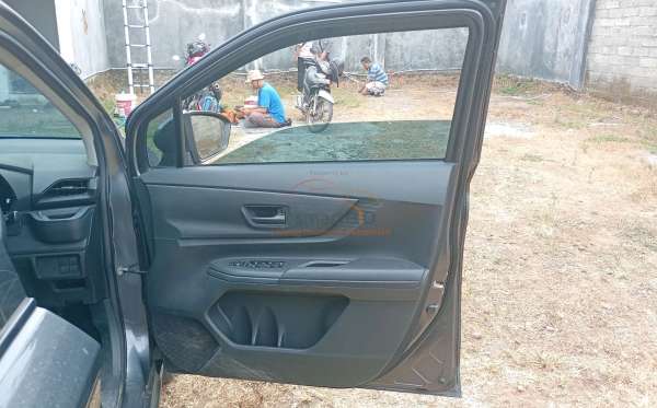 DAIHATSU XENIA 1.3 X