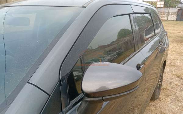 DAIHATSU XENIA 1.3 X