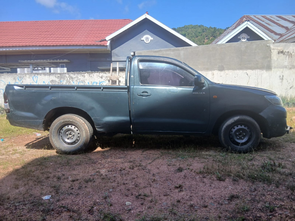 TOYOTA HILUX  PICK UP