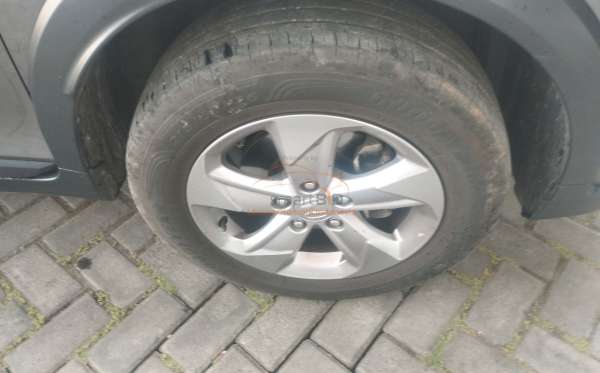HONDA BR-V DG3 1.5 L E