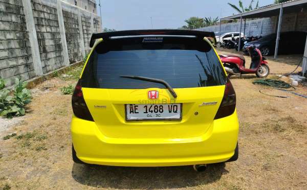HONDA JAZZ GD3 1.5 IDSI AT