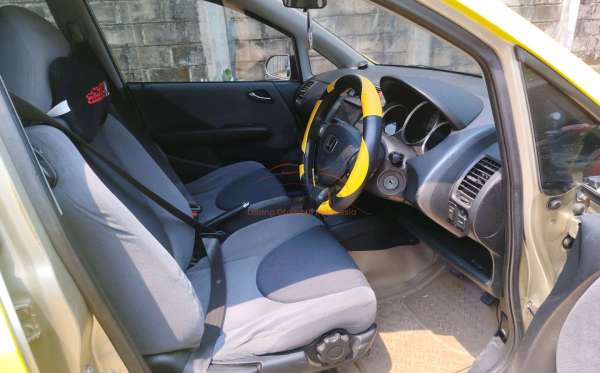 HONDA JAZZ GD3 1.5 IDSI AT