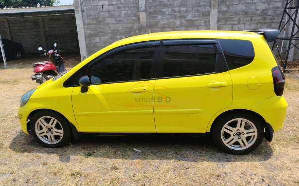 HONDA JAZZ GD3 1.5 IDSI AT