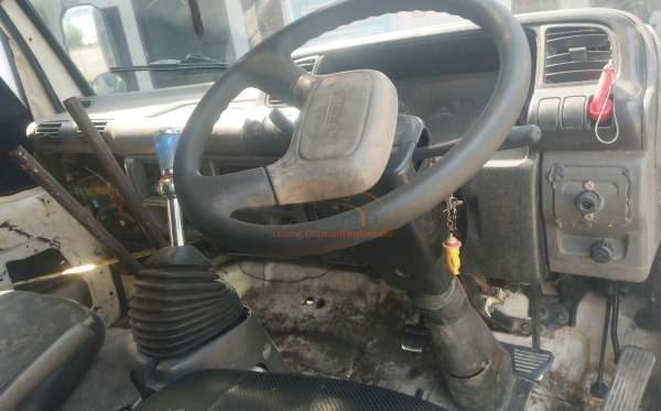 ISUZU NKR 71 HD E2-1
