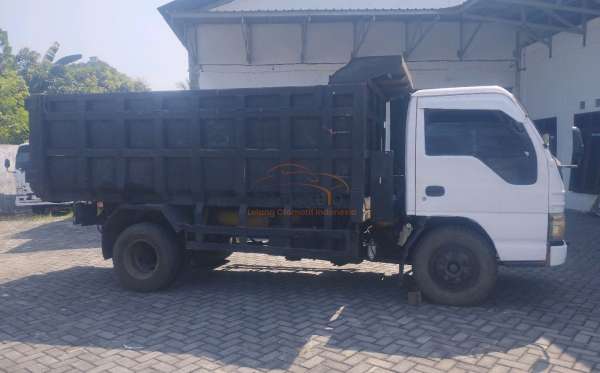 ISUZU NKR 71 HD E2-1