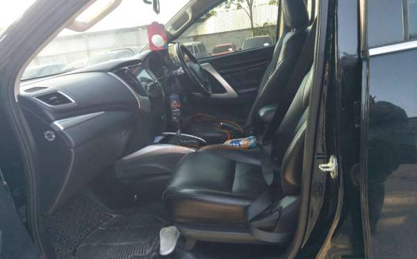 MITSUBISHI PAJERO SPORT 2.5L EXCEED (4X2)