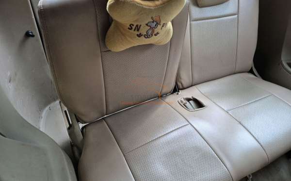 TOYOTA AVANZA E